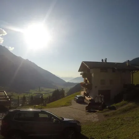 Joglerhof Farm stay *